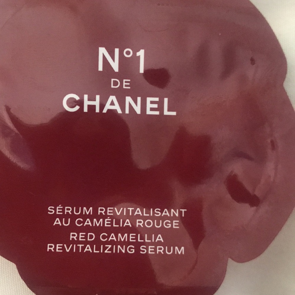 ⚡️FINAL PRICE⚡️ Chanel N1 De Chanel Serum Sample